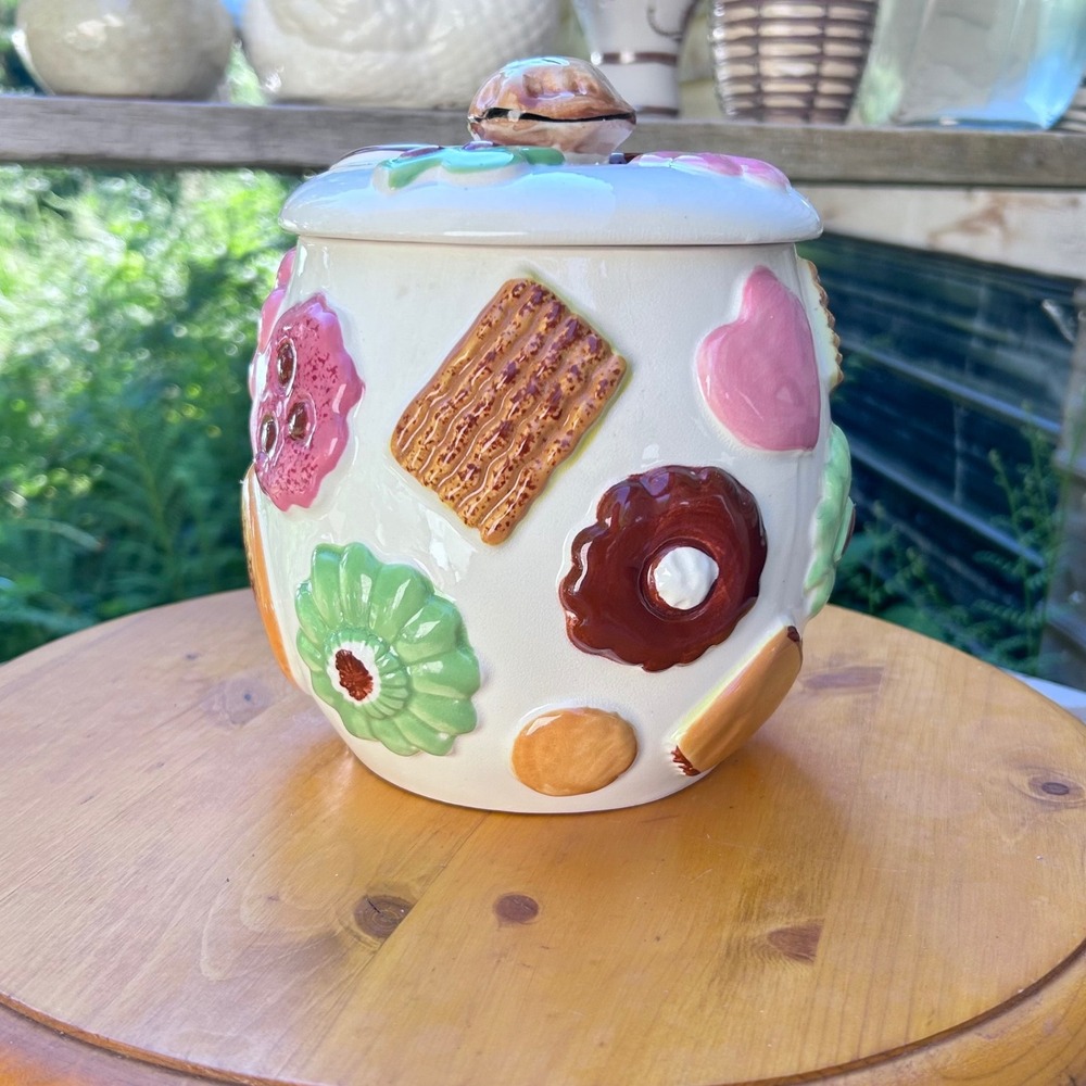 Vintage Ceramic Cookie Jar Japan Pastel Kitsch Retro 1950s Raised Relief Napco